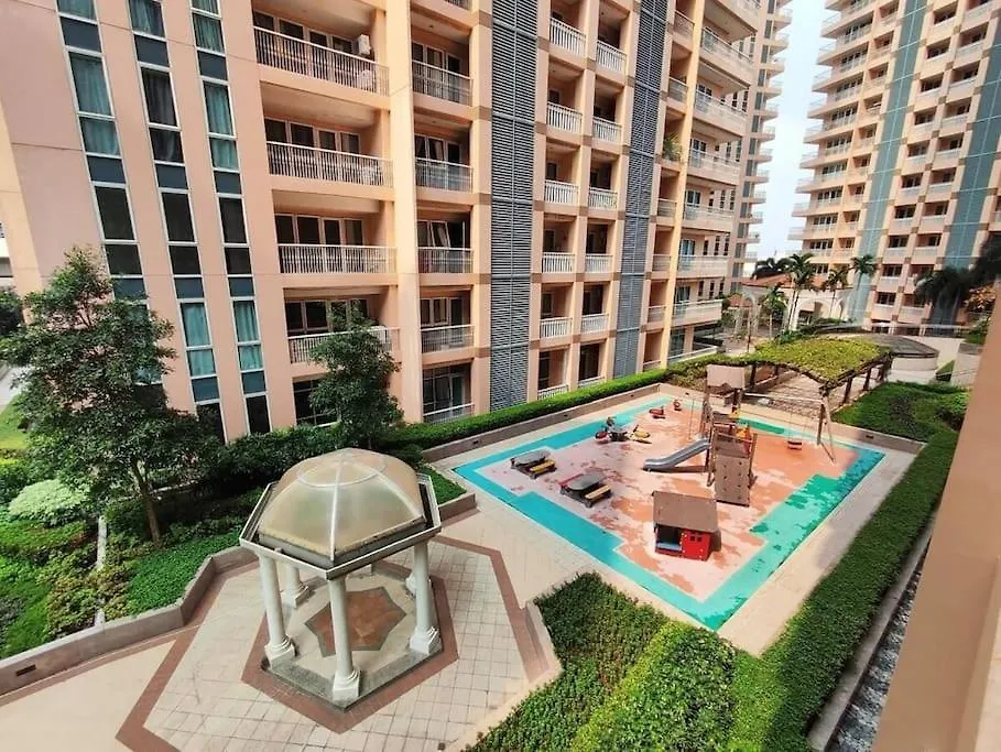 מנילה Venice Luxury Residences 0*,  הפיליפינים